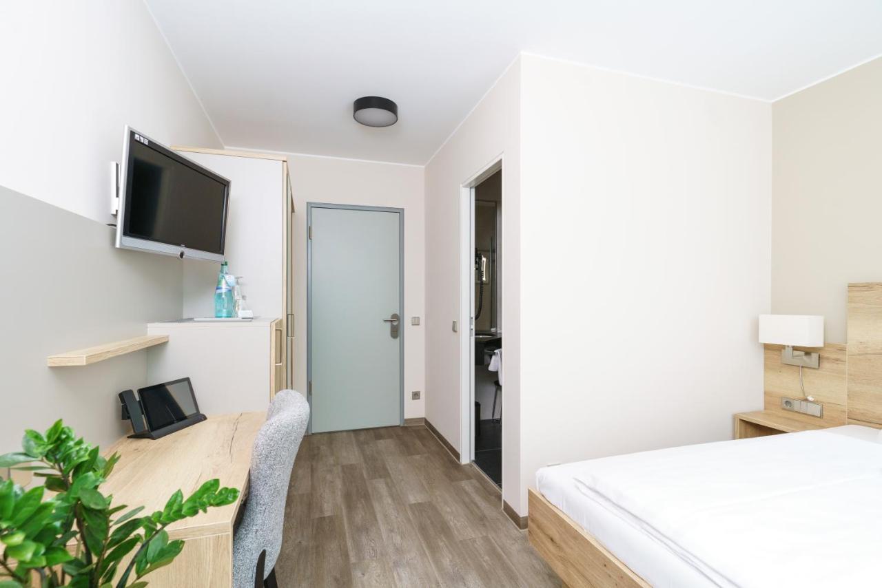 Hotel Forsthaus Gruena Betreiber Gmbh ケムニッツ エクステリア 写真
