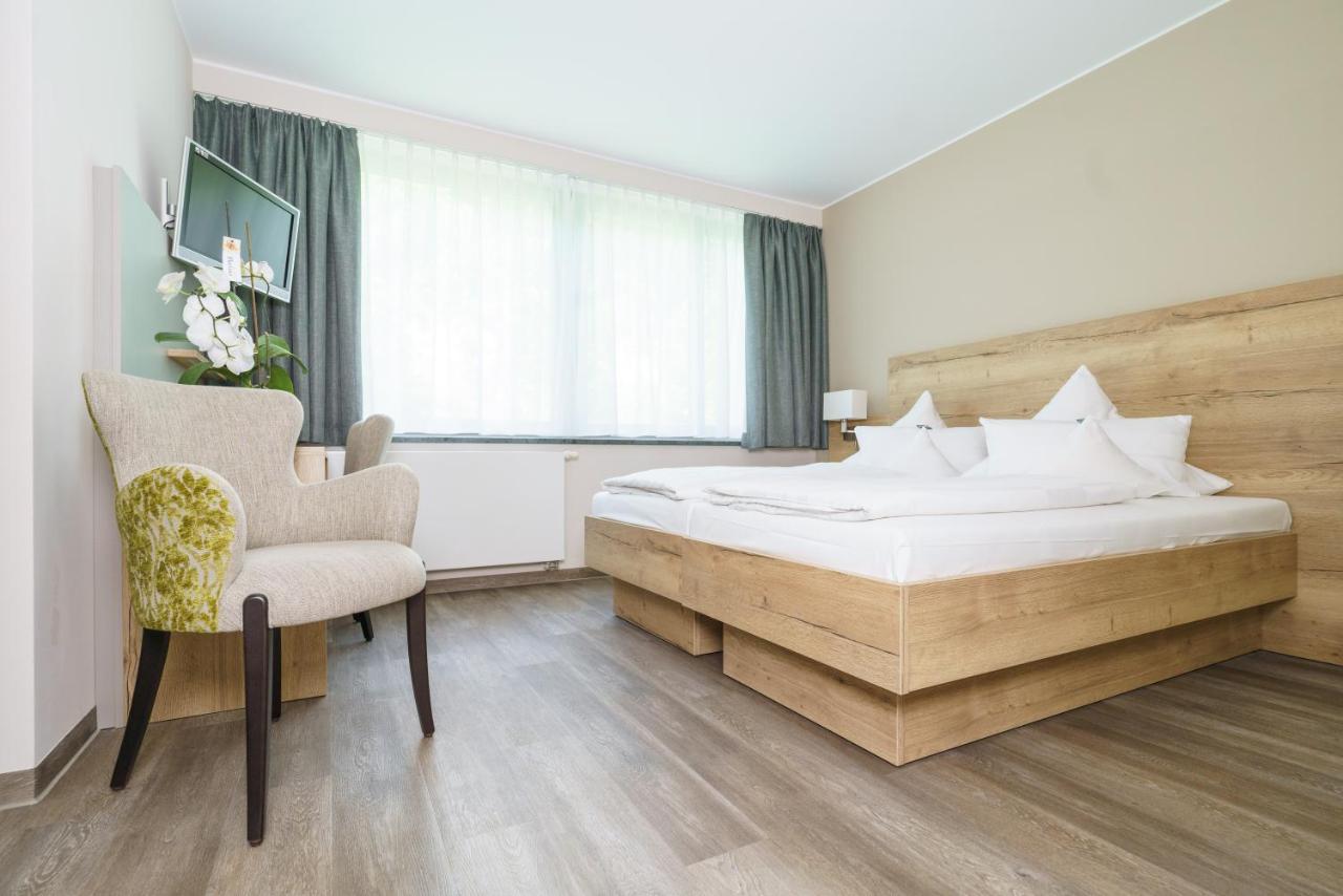 Hotel Forsthaus Gruena Betreiber Gmbh ケムニッツ エクステリア 写真