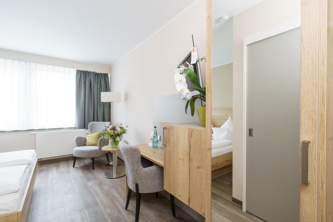 Hotel Forsthaus Gruena Betreiber Gmbh ケムニッツ エクステリア 写真