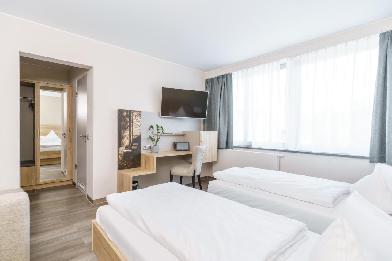 Hotel Forsthaus Gruena Betreiber Gmbh ケムニッツ エクステリア 写真
