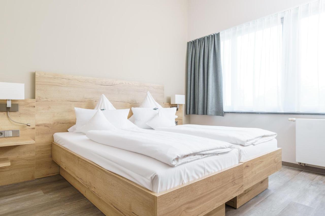 Hotel Forsthaus Gruena Betreiber Gmbh ケムニッツ エクステリア 写真