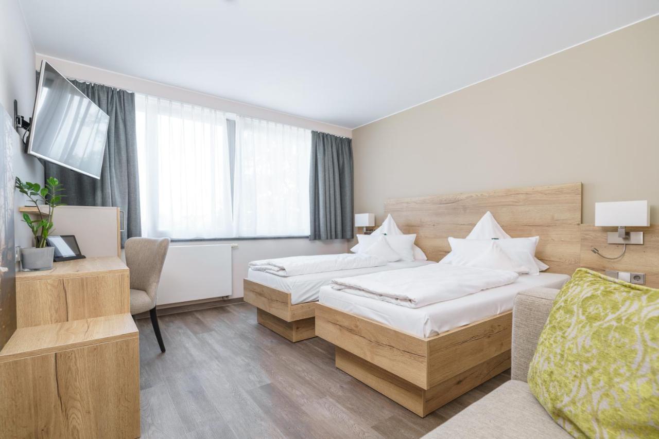 Hotel Forsthaus Gruena Betreiber Gmbh ケムニッツ エクステリア 写真