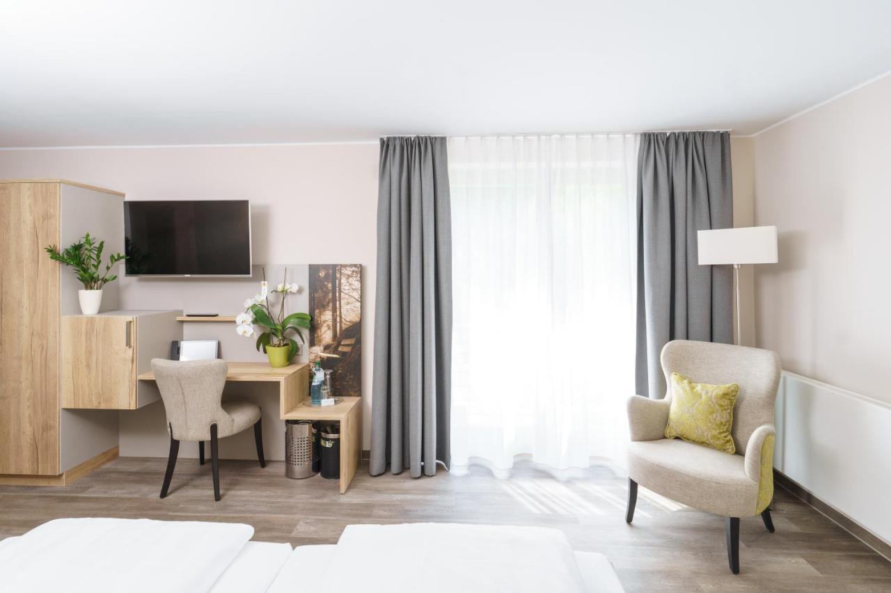 Hotel Forsthaus Gruena Betreiber Gmbh ケムニッツ エクステリア 写真