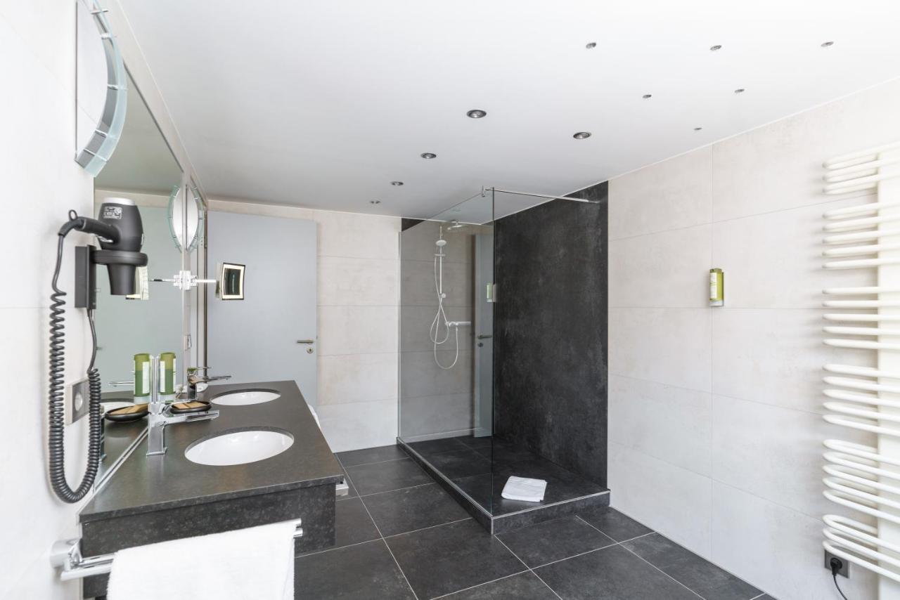 Hotel Forsthaus Gruena Betreiber Gmbh ケムニッツ エクステリア 写真