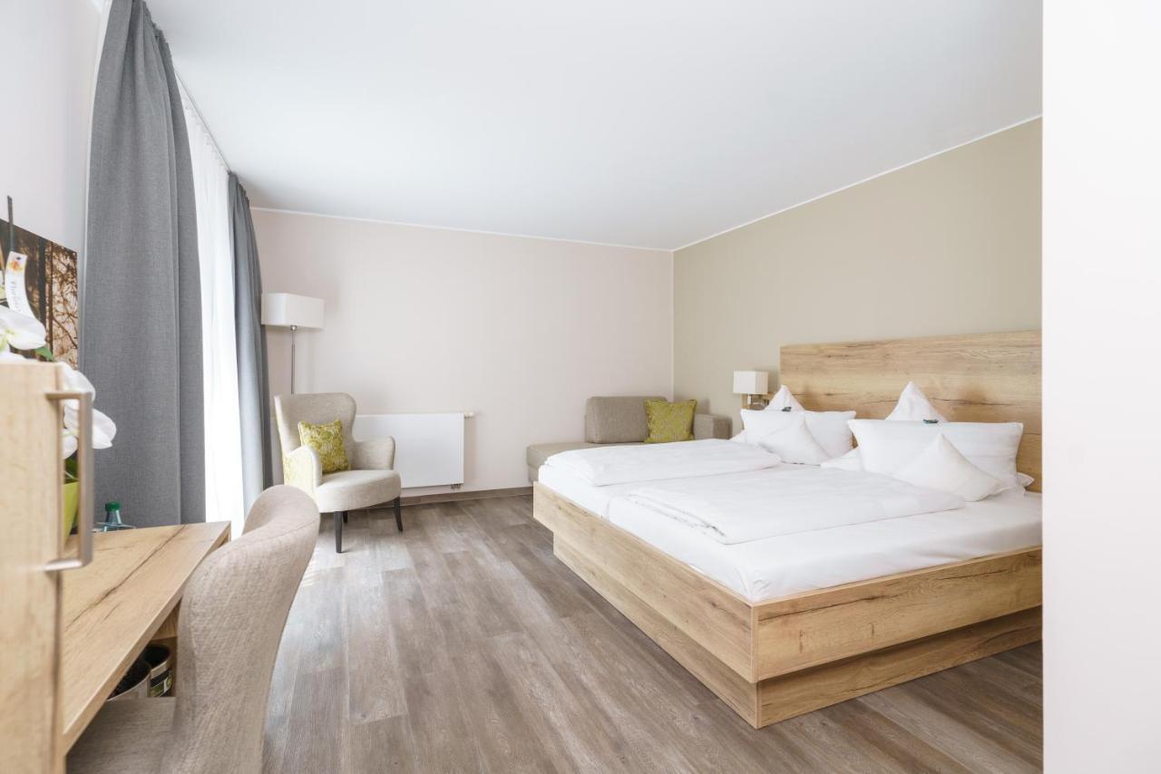 Hotel Forsthaus Gruena Betreiber Gmbh ケムニッツ エクステリア 写真