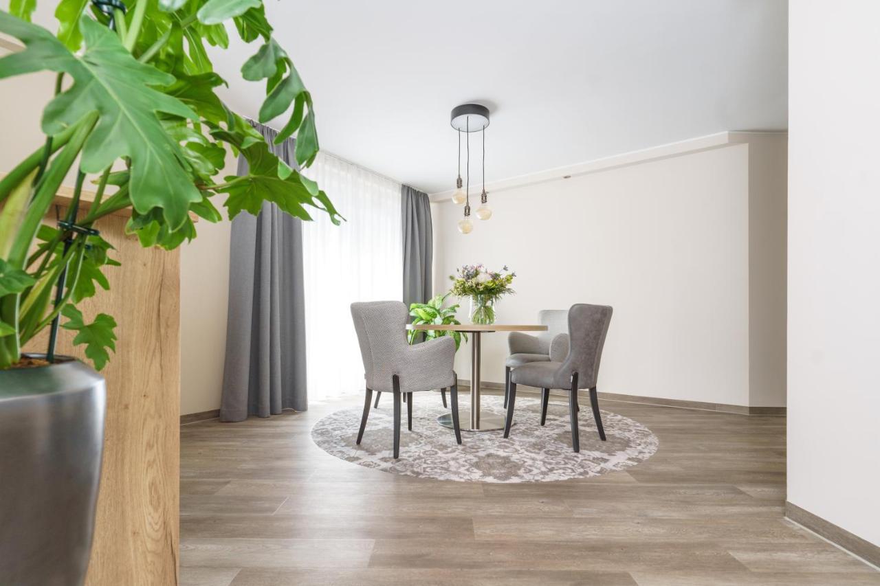 Hotel Forsthaus Gruena Betreiber Gmbh ケムニッツ エクステリア 写真