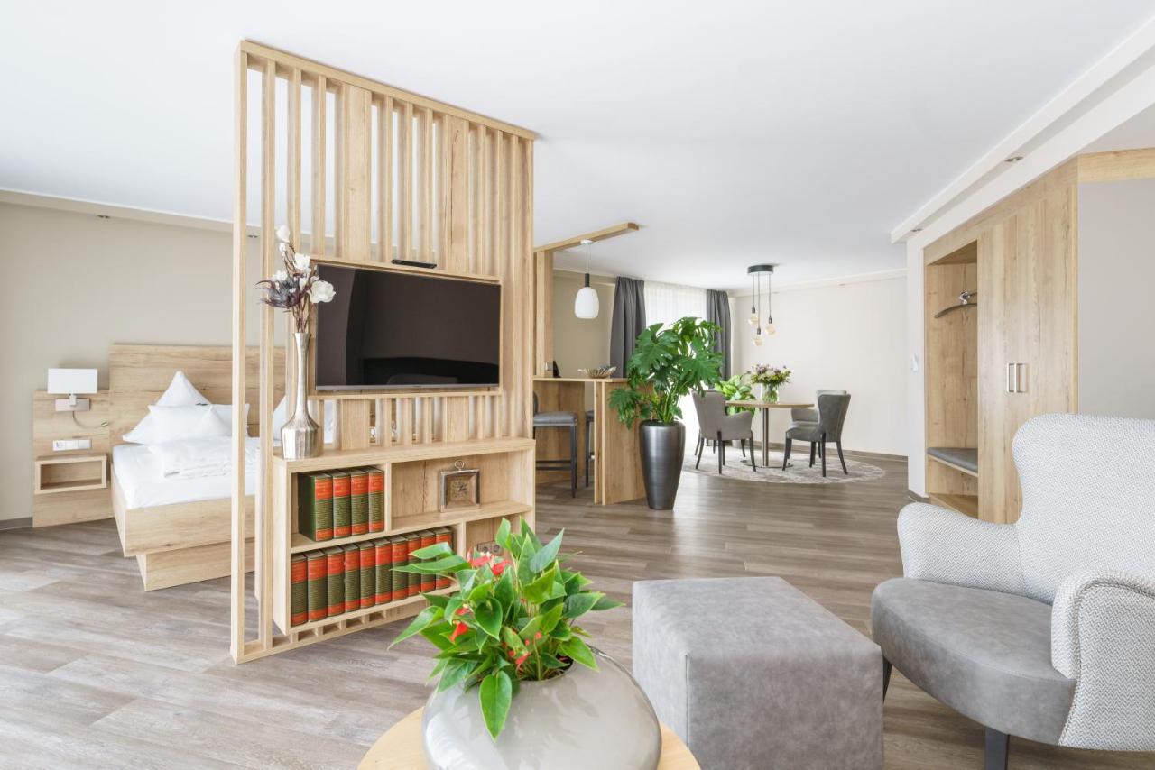 Hotel Forsthaus Gruena Betreiber Gmbh ケムニッツ エクステリア 写真