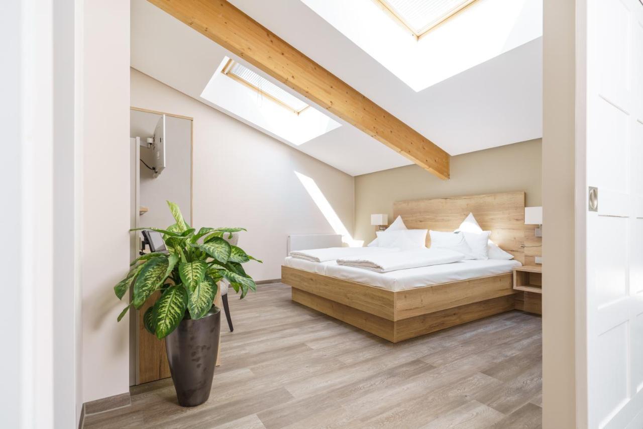 Hotel Forsthaus Gruena Betreiber Gmbh ケムニッツ エクステリア 写真