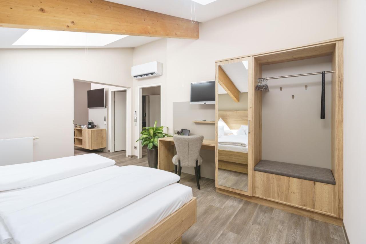 Hotel Forsthaus Gruena Betreiber Gmbh ケムニッツ エクステリア 写真